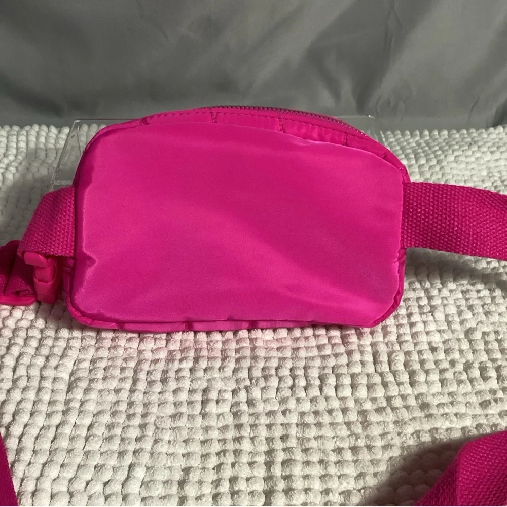 Wild Fable Pink Quilted Puffy Hearts Fanny Pack Waist Belt Bag Crossbody